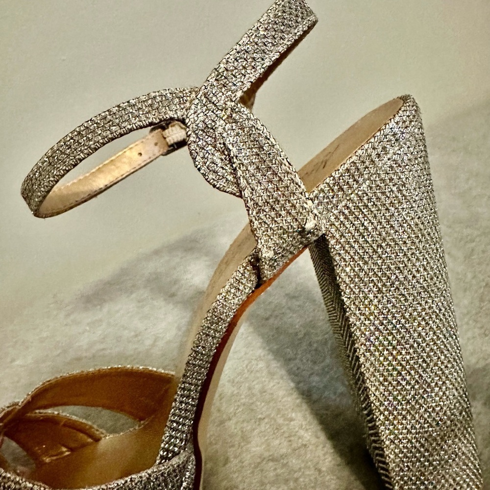 Badgley Mischka silver glitter shoes size 9 prom wedding - Picture 8 of 9
